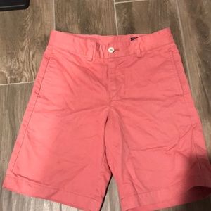 Salmon Vineyard Vines khaki shorts